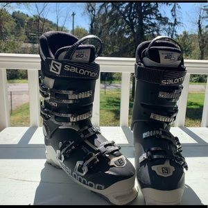 Salomon custom fit skii boots 27.5